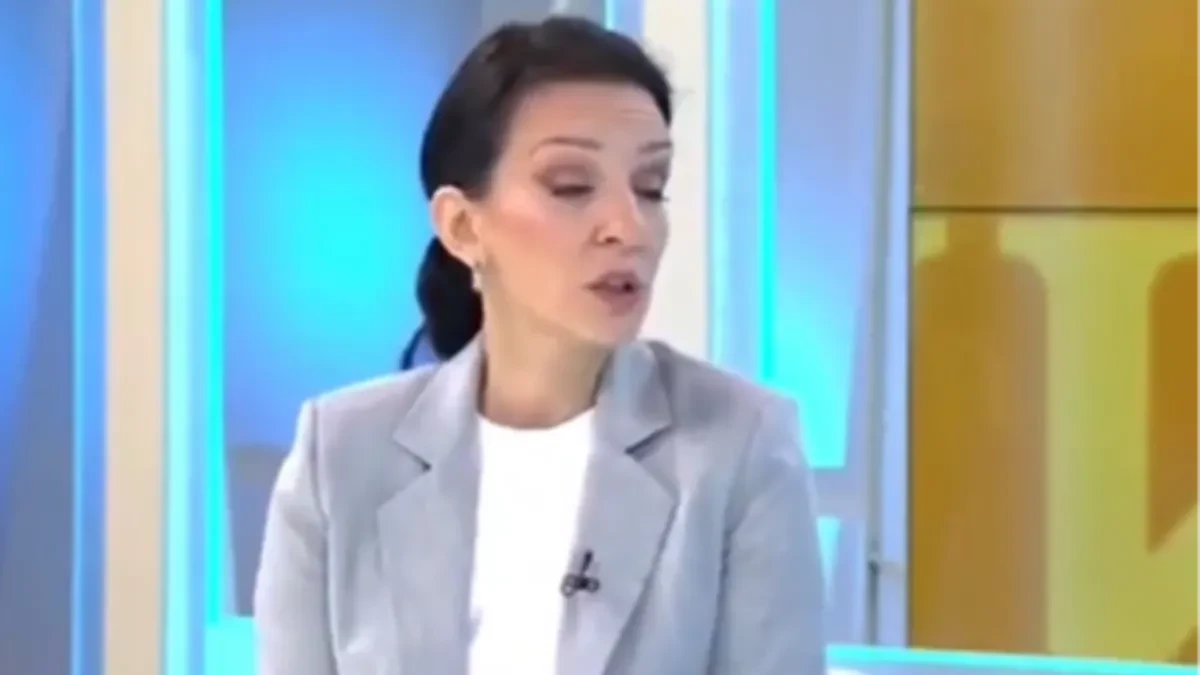 "Ovako izgleda kada lopov viče drž’te lopova!" Milica Nikolić urnisala Mariniku