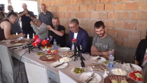 Gizdava, Šarulja, Šarenka i Jagoda: Predsednik Vučić se prisetio kako je čuvao krave kao dete u Čipuljiću
