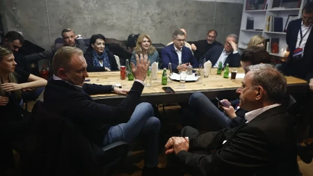 Opozicionari jedva dočekali da se dodvore Podgorici: Udružili se s Crnogorcima u napadima na Srbiju