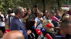 Vučić sa narodom u Paraćinu: Obilazi radove na rekonstrukciji puta (FOTO/VIDEO)