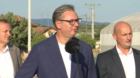 Vučić najavio: Veće plate za ovu grupu radnika, ali postoji jedan uslov!