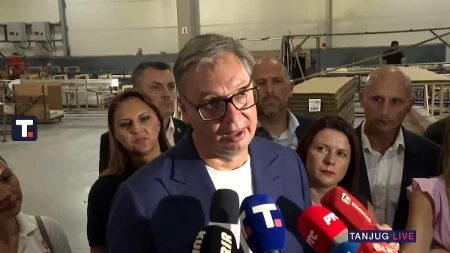 Vučić zagrmeo: „Lako je njima što sede u Beogradu, nemaju pojma koliko je teško graditi Srbiju“