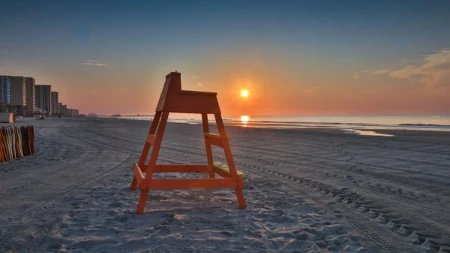 Izgubio život da bi spasio njen: Opušten dan na plaži se pretvorio u pakao, preokret se desio u trenutku