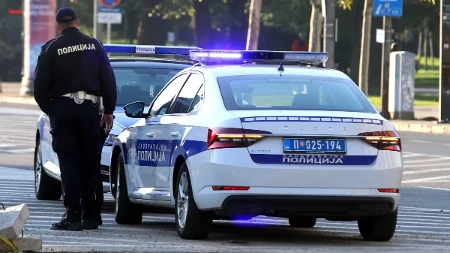 Žestok sudar u Vrbasu: Slupali se miniven i veliki terenac, ima povređenih (FOTO+VIDEO)