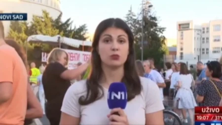 Reporterka N1 odsvirala kraj blokaderima: "U Novom Sadu se okupilo VIŠE DESETINA ljudi!"