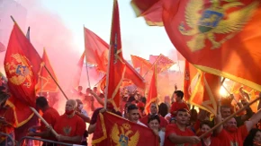 Ko je kome brat - Srbija dala vakcine, helikoptere i otvorena vrata, a ovako joj je Crna Gora uzvratila