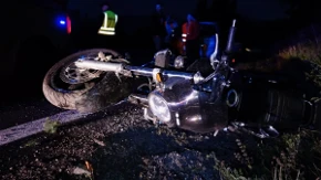 Horor na putu kod Bariča: Vozaču motora se bore za život posle sudara sa automobilom