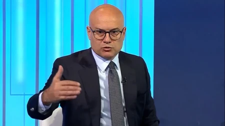 "Nećemo tolerisati samoupravljanje i zloupotrebu dece" Vučević oštro o padu Univerziteta