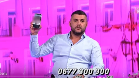 "Obuci haltere!" Asmin pred suočavanje sa Carem objavio njihovo dopisivanje, sukob eskalira