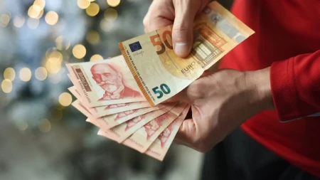 Hoće li povećanje iznositi najavljenih 50 evra: Odluka se donosi sutra u 10 časova