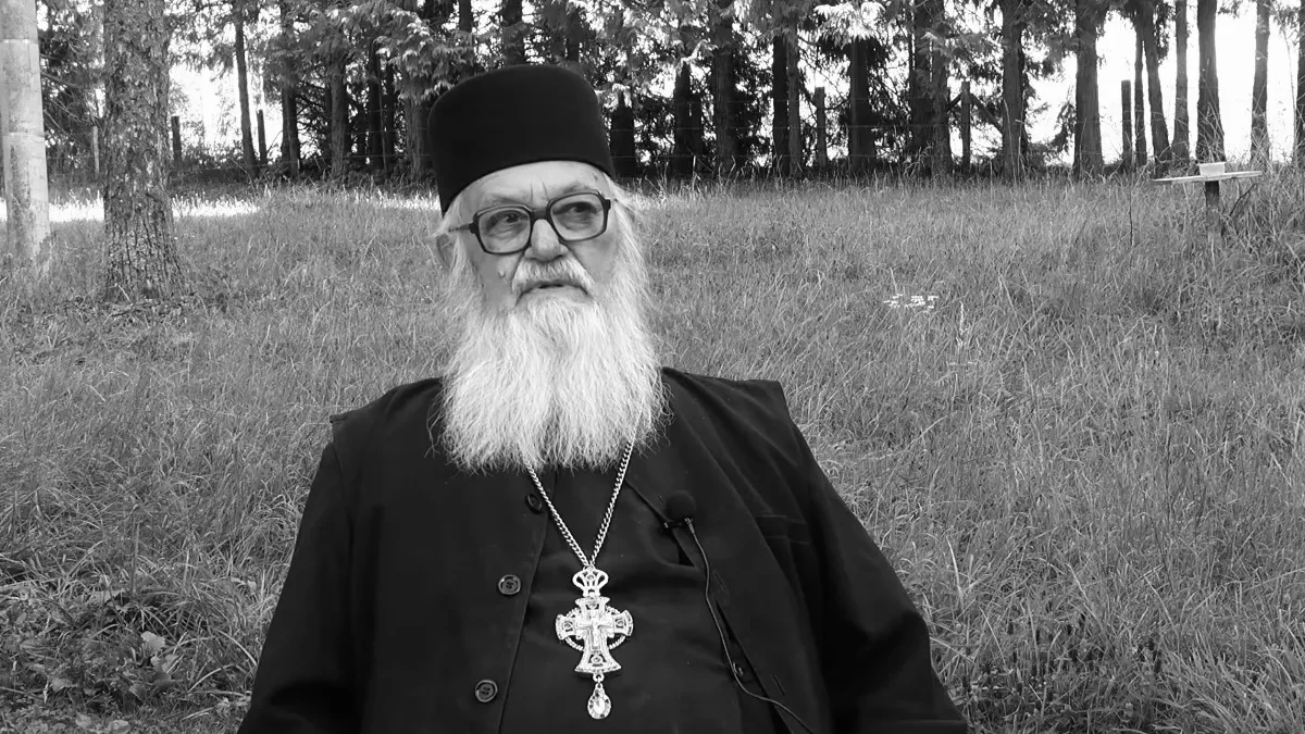 Poslednje trenutke proveo sa vernim narodom: Upokojio se voljeni iguman Manastira Rača