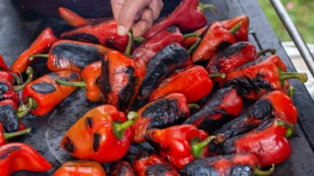 Pecite paprike iako živite u gradu: Uz samo par koraka imaćete savršenu zimnicu