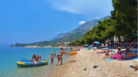 Nama normala, njoj šok! Australijanka snimila prizor na jadranskoj plaži, koji je ostavio bez reči