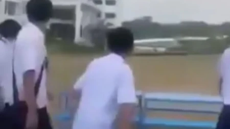 (UZNEMIRUJUĆI VIDEO) Učenik ubio vršnjaka, pa oduzeo sebi život u školi! Pucao na koga je stigao, prva meta bio nastavnik
