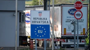 Srbin zaustavljen na granici sa Hrvatskom zbog preparata za potenciju! Carinici pronašli ogromnu količinu neprijavljene robe