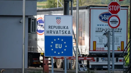 Srbin zaustavljen na granici sa Hrvatskom zbog preparata za potenciju! Carinici pronašli ogromnu količinu neprijavljene robe