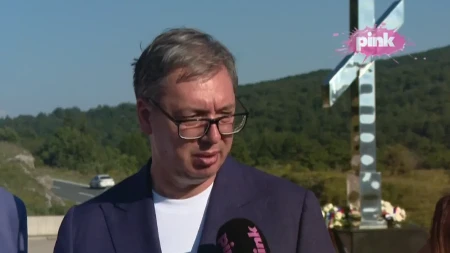 "Rata neće biti! Srbija je isuviše snažna, ne smeju da nas napadnu!" Vučić o fantazijama usijanih glava iz komšiluka