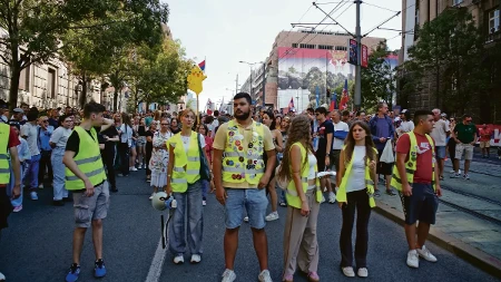 Sad im smetaju i paravani koje je ODIHR preporučio - blokaderi spremaju alibi za poraz!