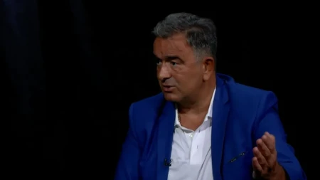 Crna Gora čeka rasplet: Medojević traži Spajićevu ostavku