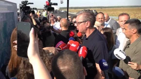 "Nadam se pobedama u Novom Sadu i Užicu" Vučić: Pijem samo vitamin C (VIDEO)