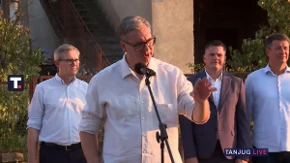 Vučiću se obratio pukovnik u penziji i nasmejao okupljene: "Da Vas nema trebalo bi Vas izmisliti"
