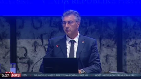 Kad je gusto u Hrvatskoj, Plenković se setio Srbije: Pominje „scenario nadstrešnica“