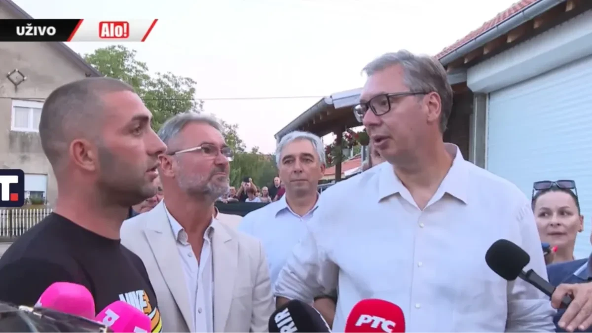 Vučić sa narodom:  Predsednik obilazi domaćinstvo porodice Ilić u naselju Kacabać