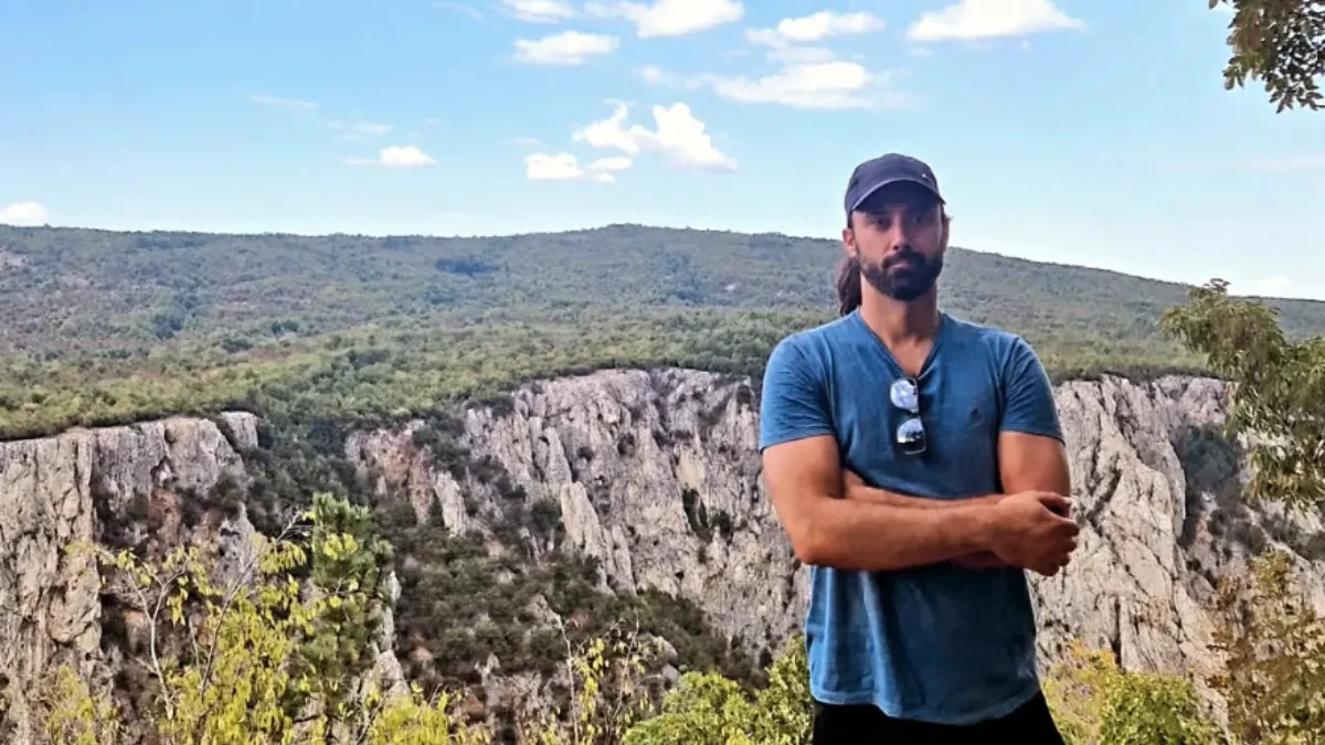 Glumio je u seriji "Moj rođak sa sela", a onda je nestao: Evo gde je danas i šta radi Mališa (FOTO)