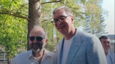 Vučić se slikao sa Tikom Špicem! "Znam čoveka, znam šta radi, dočekao sam ga kako treba"
