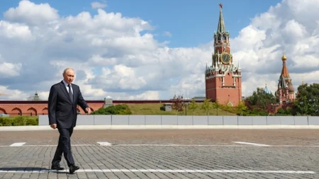 "Nećemo se odreći principa narodne vlasti" Putin: Ruske snage neće izneveriti zemlju!