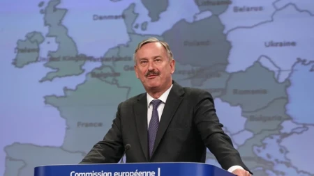 Preminuo bivši evropski komesar Sim Kalas