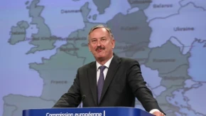Preminuo bivši evropski komesar Sim Kalas