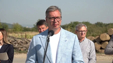 "Sutra u 8 da budete u selu i da razgovarate s ljudima! Zvali su vas, i niste otišli!" Vučić poslao jasnu poruku rukovodstvu Leskovca (VIDEO)