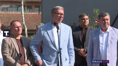 "Svi ste bagdadski fakultet završili, sve imate, a ko će da gradi?" Vučić odgovorio funkcionerima (VIDEO)