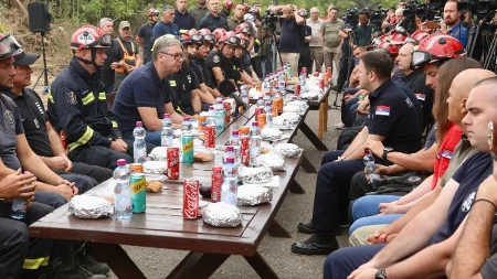 "Srbija može sa različitih strana da dobije pomoć" Vučić: Čim smo tražili, dobili smo odmah!