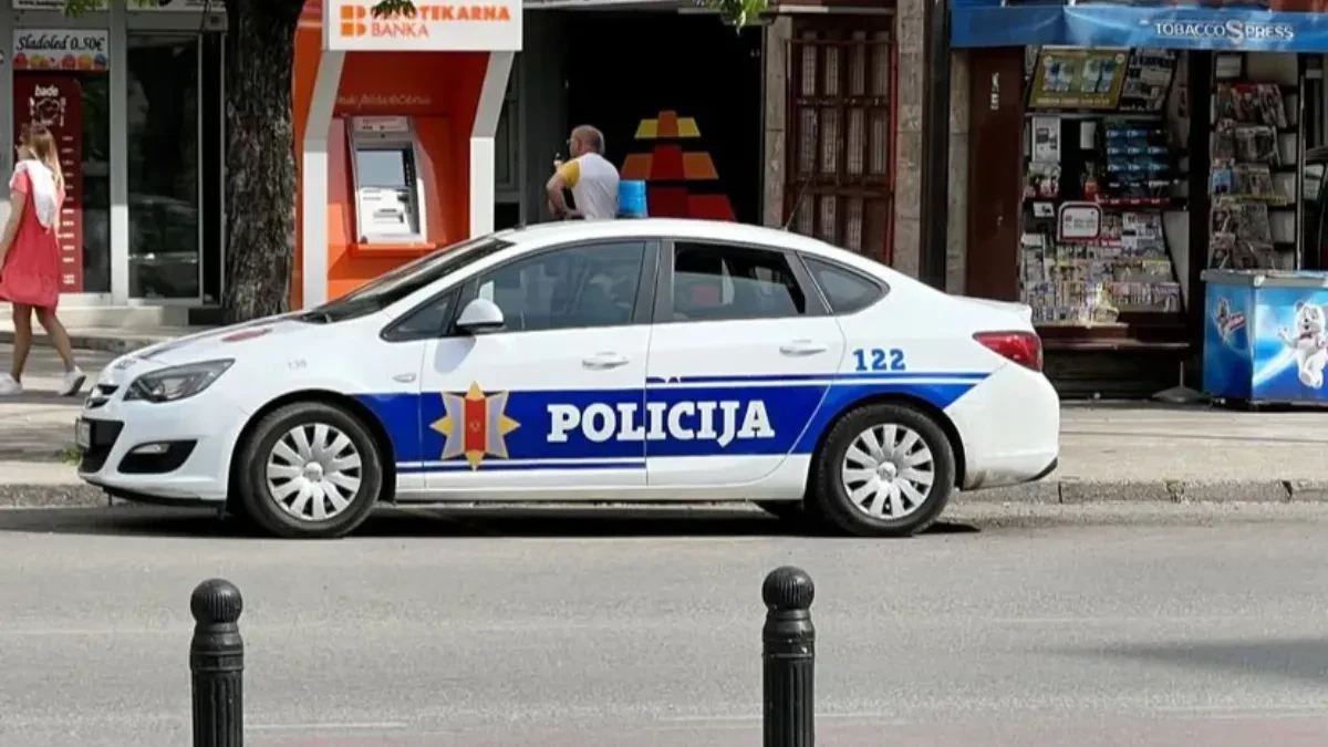 Policijska racija sasekla narko-mrežu: Pretresli 300 ljudi, hapšenja i kazne od 10.000 evra!