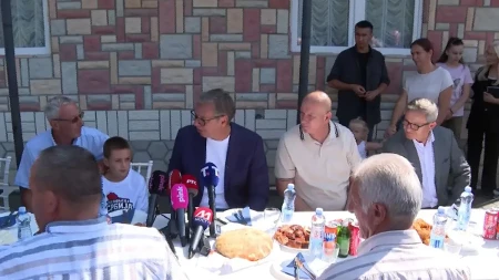 Vučić odmah pozvao direktora Katastra zbog problema meštana: „Razgovarajte sa opštinom, da se reši"
