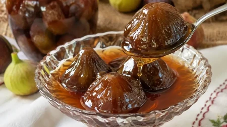 Najlepše slatko od smokava: Sirup gust kao med, a voće ostaje celo, puca pod zubima