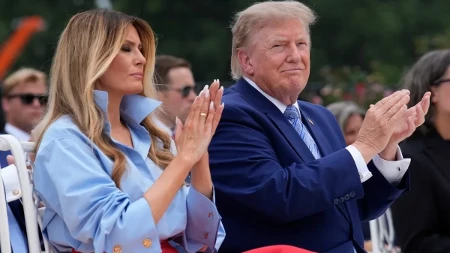 Nije je bilo više od mesec dana, a onda se pojavila ovako: Melanija Tramp ponovo u centru pažnje, jedan detalj zbunio sve