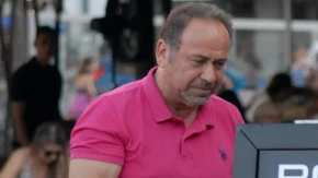 Naš pevač ima vanbračnog sina! Posle mnogo godina isplivala fotografija, a porodica se ne oglašava