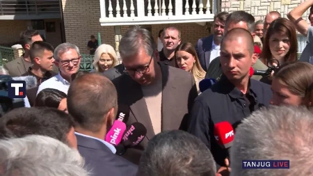 "Barem neću od kučića pljeskavice da pravim kao on" Vučić o izjavama Milivojevića: Ne šalim se, dok mu nije inspekcija zatvorila to je radio