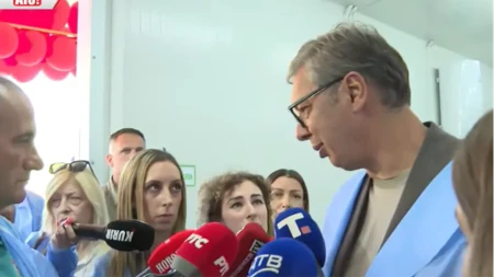 Novinarka Alo pitala Vučića o izveštavanju N1, usledio žestok odgovor: „Da kažu da pada kiša, ja bih rekao – nije“