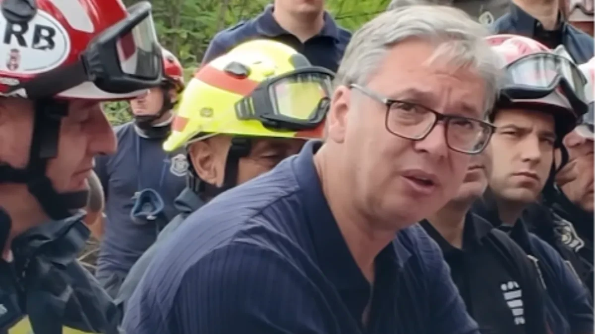 "To je toliko jadno" Vučić o kampanji protiv vatrogasaca: Dođe vreme kada talog i mulj ispliva na površinu, ali polako se vraća na dno