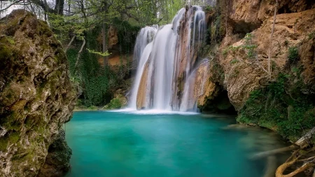 Mesto u Srbiji mnogi turisti zaobilaze, a krije bajkovitu prirodu - netaknuta priroda i nestvaran vodopad