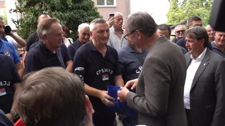 "Rasinski okrug je dao mnogo junaka koji su se borili protiv NATO agresora" Vučić obilazi radove na izgradnji Doma boraca
