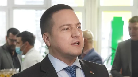 “Ružićeve izjave sasvim dovoljne da bude isključen iz stranke” Vukić iz SPS poručio: Njegovi postupci su uslovljeni ličnim interesima