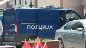 Pogledajte kako je uhapšen bombaš (24) u Beogradu: Na istu kuću dva puta bacio ručnu bombu (VIDEO)
