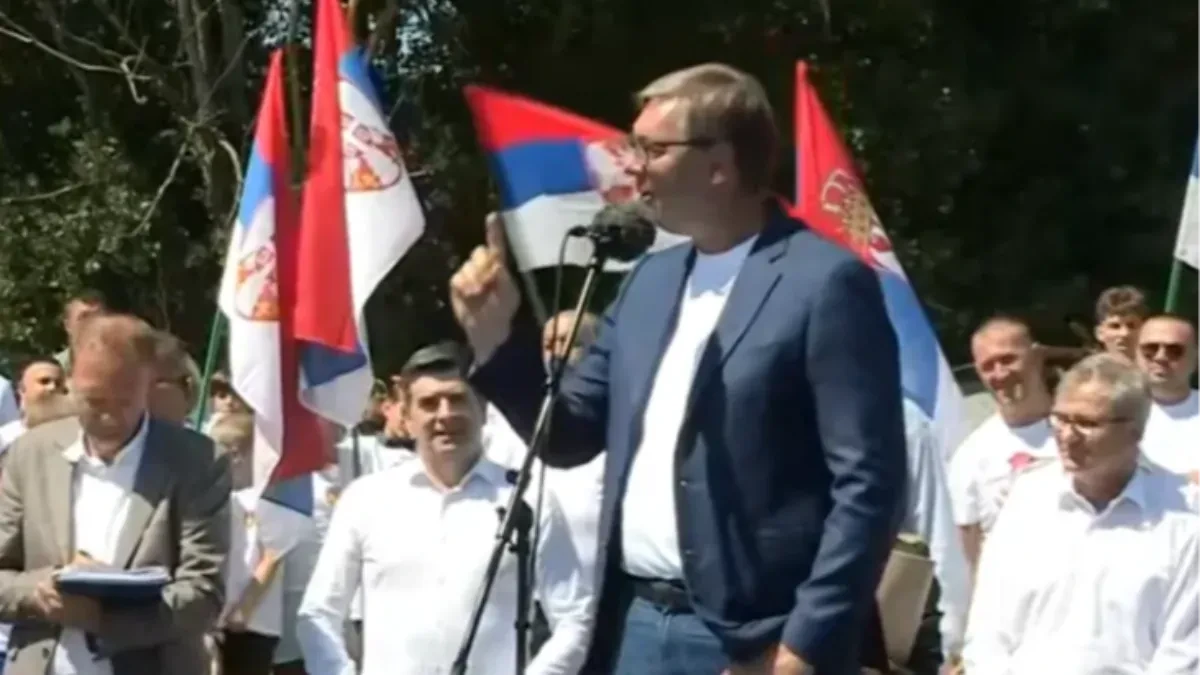 Predsednik sa narodom! Vučić obilazi Rasinski okrug