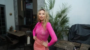 Rada Manojlović se skinula! Prvi put objavila golišavu fotku: Ljudi ne veruju kako izgleda u 5. deceniji