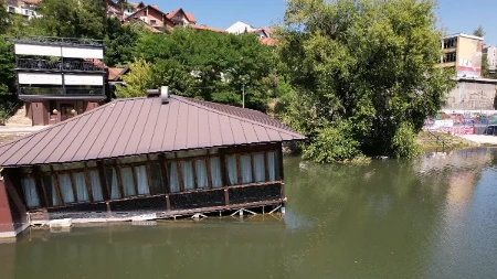 Ugrožena bezbednost učesnika: Otkazani tradicionalni skokovi u reku Đetinju u Užicu - smanjen dotok vode u akumulaciju, JP "Srbijavode" odmah uputilo zahtev